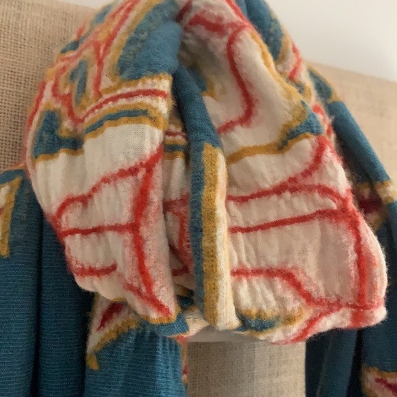 NWT KAPITAL KOUNTRY compressed pattern scarf - Picture 6 of 12